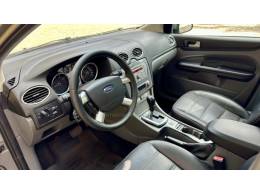 FORD - FOCUS - 2013/2013 - Cinza - R$ 49.900,00