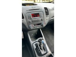 KIA MOTORS - CERATO - 2016/2017 - Cinza - R$ 69.900,00