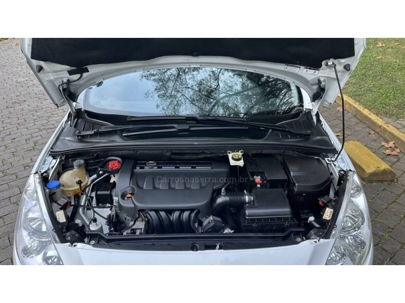 PEUGEOT - 308 - 2012/2013 - Branca - R$ 37.900,00