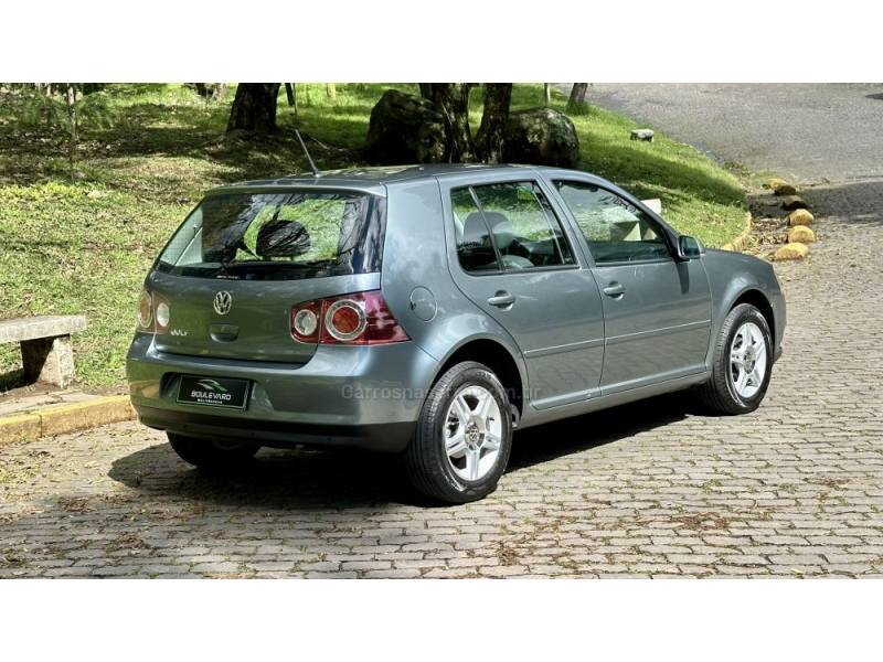 VOLKSWAGEN - GOLF - 2008/2009 - Verde - R$ 42.900,00